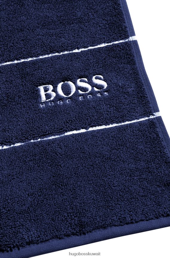 4TFNJN5785 أزرق غامق Hugo Boss منشفة حمام من القطن المصري مع شعار متباين باللون الأزرق هوغو