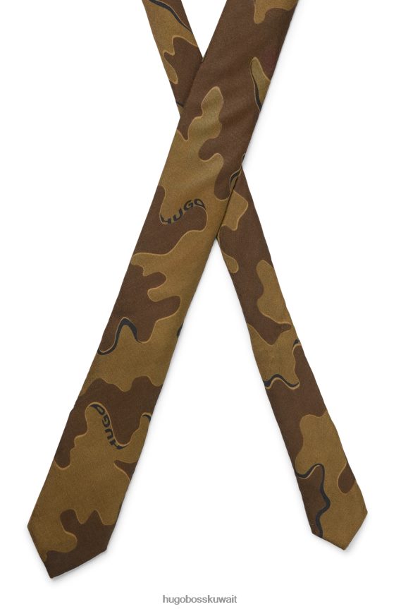 4TFNJN5802 منقوشة Hugo Boss ربطة عنق منقوشة بطبعة هوغو المموهة مع شعار تجريدي