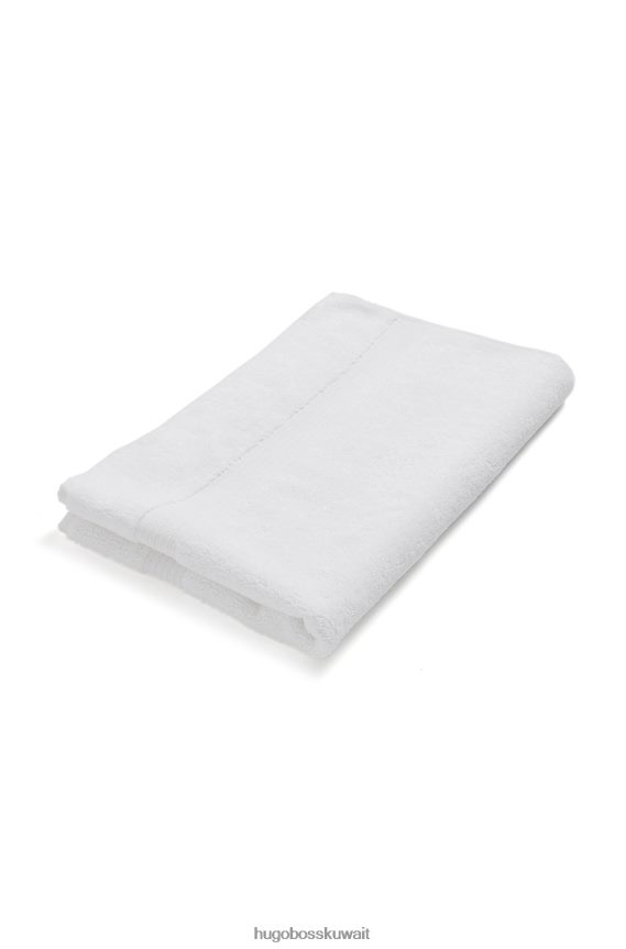 4TFNJN5829 أبيض Hugo Boss سجادة حمام بشعار هوغو من قطن بحر إيجة باللون الأبيض