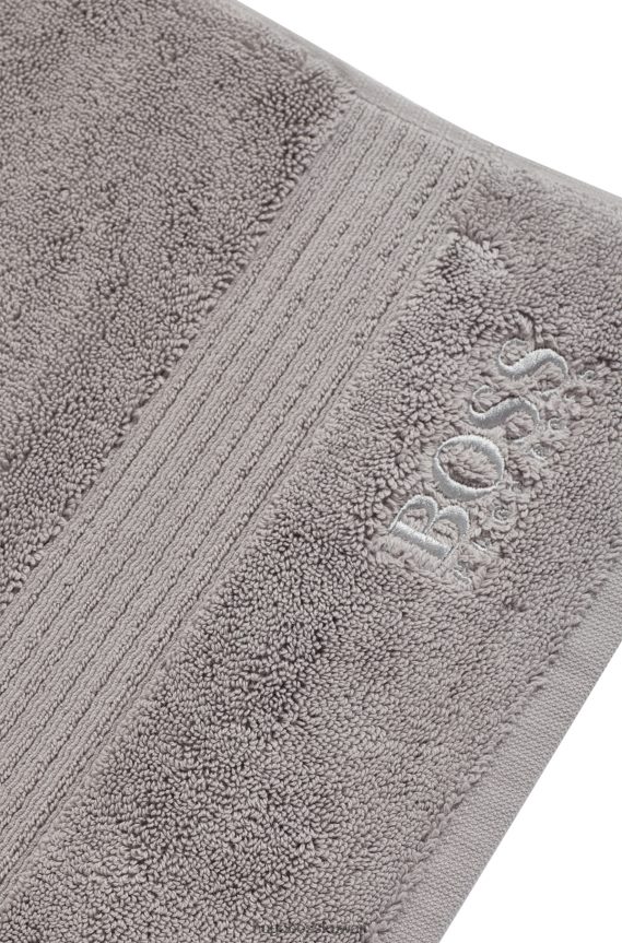 4TFNJN5830 فضة Hugo Boss سجادة حمام بشعار الماركة من قطن بحر إيجة باللون الفضي