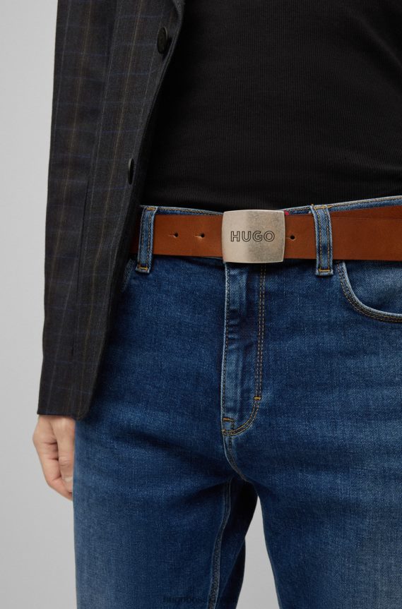 4TFNJN5841 بني Hugo Boss حزام جلد هوغو مع إبزيم لوحة الشعار باللون البني