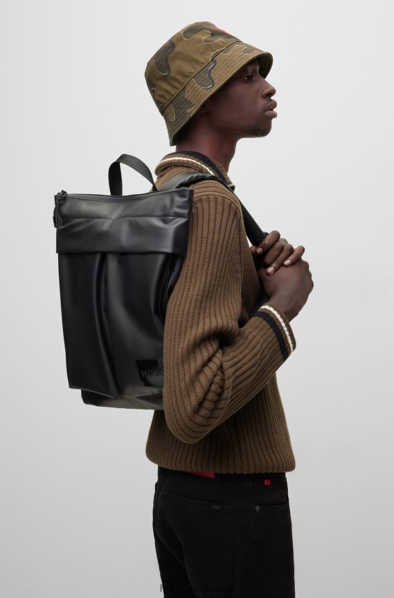 4TFNJN5855 أسود Hugo Boss حقيبة ظهر من القماش المطلي باللون الأسود من هوغو مع رقعة شعار وسحاب للإغلاق