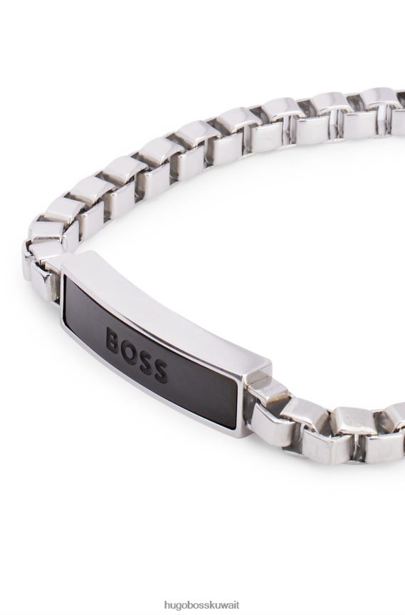 4TFNJN5861 فضة Hugo Boss سوار على شكل سلسلة مربعة مع لوحة شعار سوداء هيوغو فضي