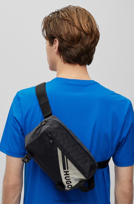 4TFNJN5891 أسود Hugo Boss حقيبة هوغو بحزام بشعار معدني بتأثير أسود