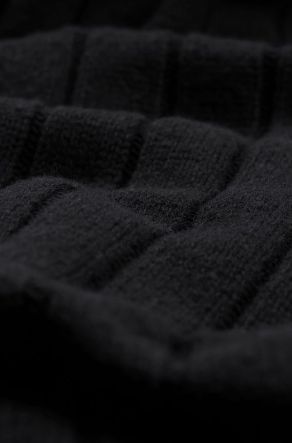 4TFNJN5925 أسود Hugo Boss وشاح وقبعة من مزيج القطن من هوغو مع شارات شعار معدنية باللون الأسود