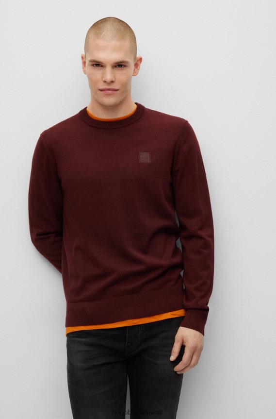 4TFNJN932 احمر غامق Hugo Boss سترة هوغو برقبة دائرية من القطن والكشمير مع شعار باللون الأحمر الداكن