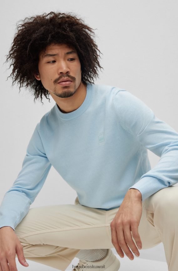 4TFNJN934 أزرق فاتح Hugo Boss سترة برقبة دائرية باللون الأزرق الفاتح من القطن والكشمير مع شعار هوغو