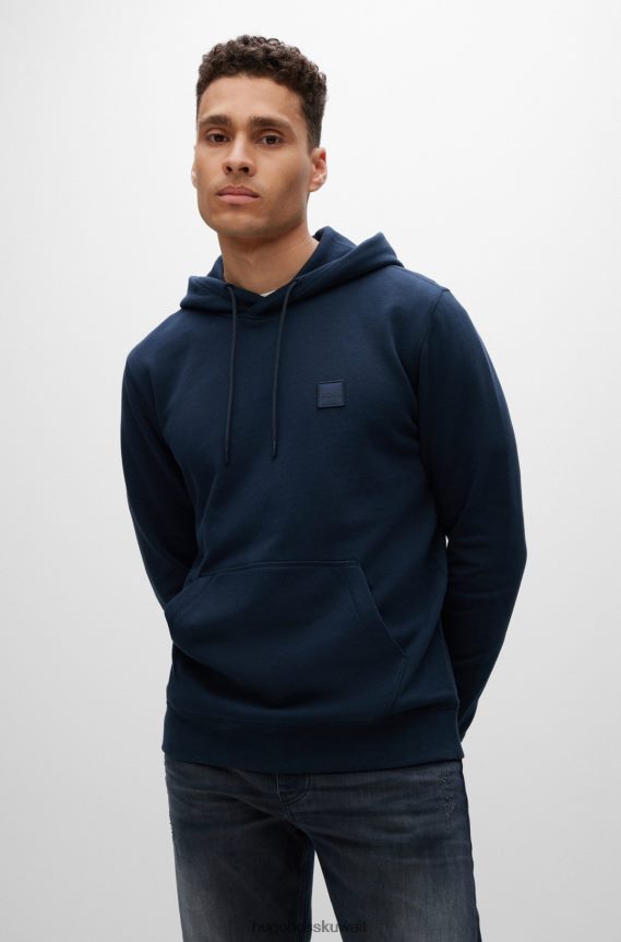 4TFNJN943 أزرق غامق Hugo Boss سويت شيرت بغطاء رأس من قطن تيري الفرنسي باللون الأزرق الداكن مع رقعة الشعار