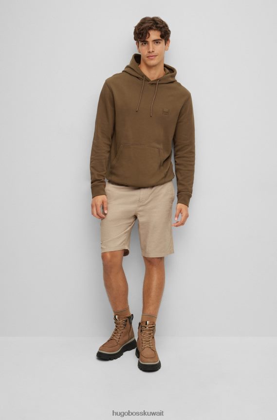 4TFNJN944 أخضر غامق Hugo Boss هوغو سويت شيرت بغطاء رأس من قطن تيري الفرنسي مع رقعة الشعار باللون الأخضر الداكن