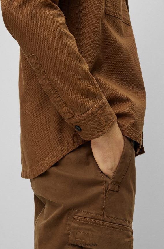 4TFNJN951 بني Hugo Boss قميص علوي بمقاس كبير مصنوع من القطن المطاطي باللون البني دوبي هوغو