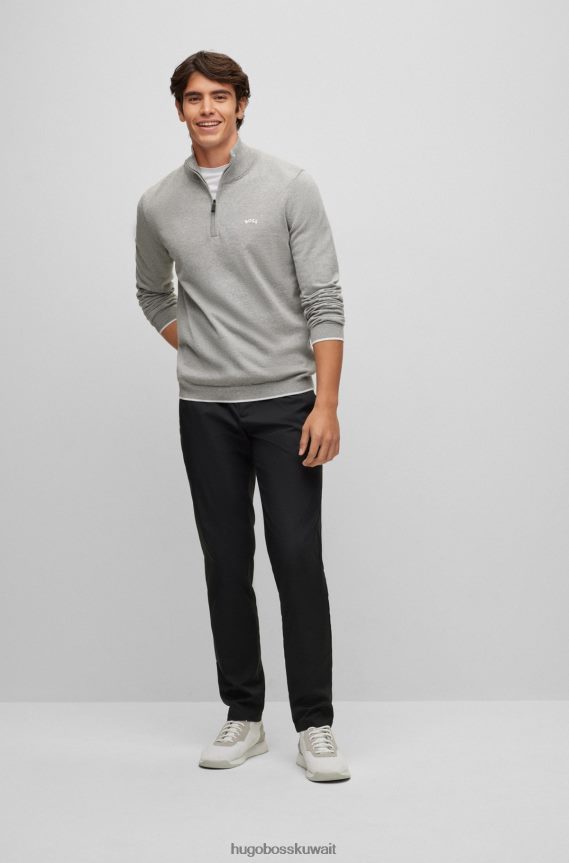 4TFNJN971 رمادي فاتح Hugo Boss سترة من القطن العضوي برقبة بسحاب مع شعار منحني هوغو باللون الرمادي الفاتح