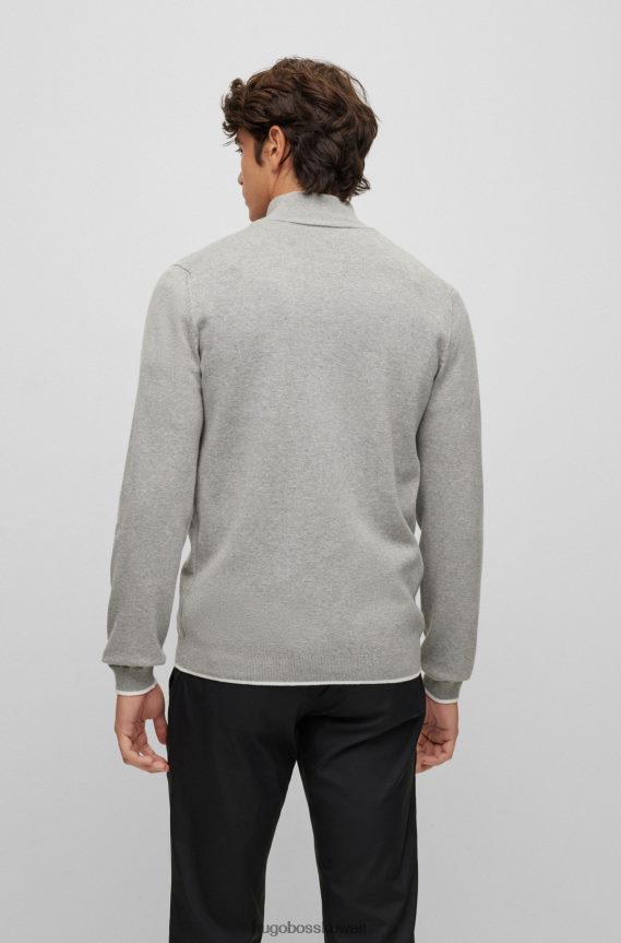 4TFNJN971 رمادي فاتح Hugo Boss سترة من القطن العضوي برقبة بسحاب مع شعار منحني هوغو باللون الرمادي الفاتح