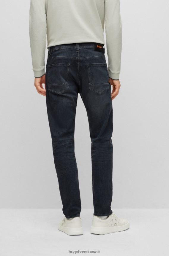 4TFNJN974 الرمادي الداكن Hugo Boss بنطلون جينز هوغو مدبب باللون الرمادي من قماش الدنيم ذو الحركة الفائقة باللون الرمادي الداكن