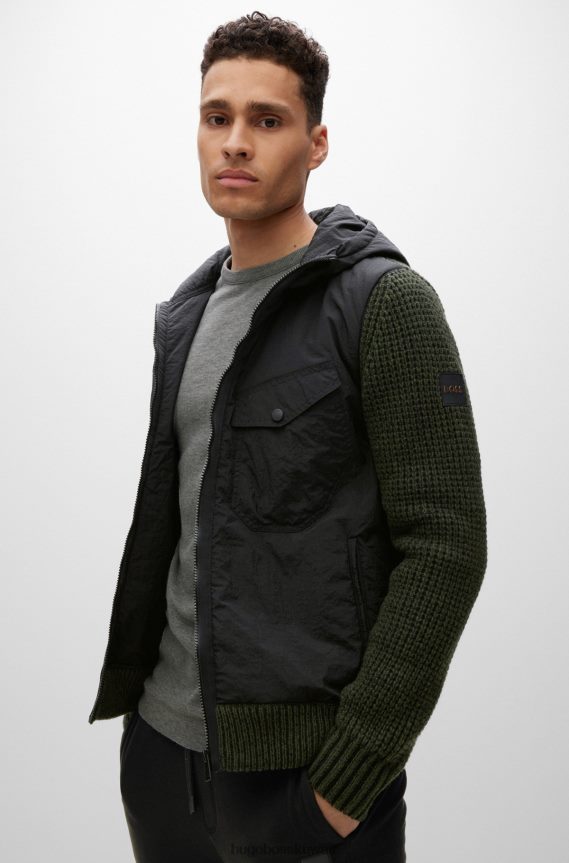 4TFNJN979 رمادي فاتح Hugo Boss تيشيرت Hugo باللون الرمادي الفاتح بأكمام طويلة مصنوع من قطن الوافل